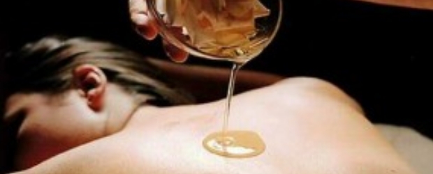 Massage aux huiles chaudes